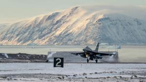 Trump eyes tariffs to pressure Greenland