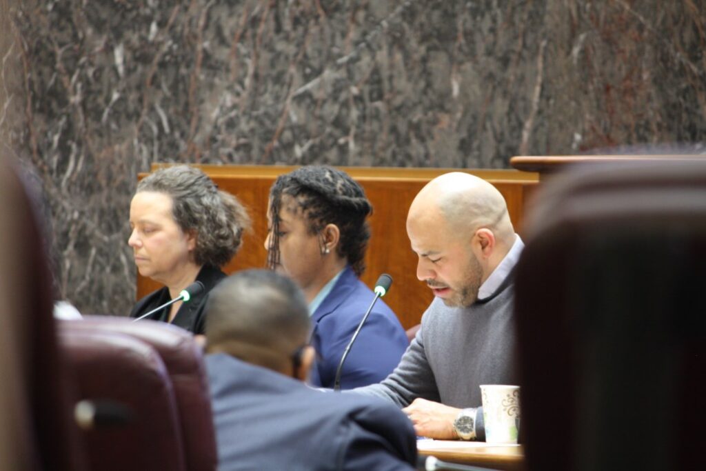 Even amid partial DHS shutdown, Illinois remains on edge over ICE coming back