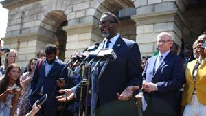 Chicago mayor defends ICE order, calls for progressive revenue from state taxpayers